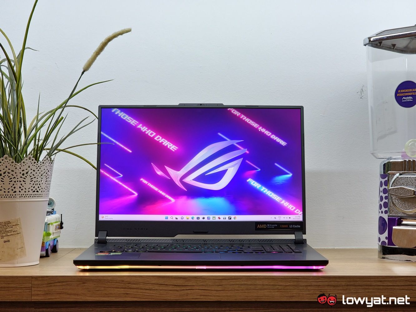 Asus ROG Strix Scar 18 (2024) review: Pure, unbridled laptop power