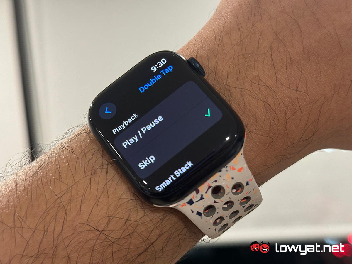 Apple Watch watchOS 10.1 Double Tap