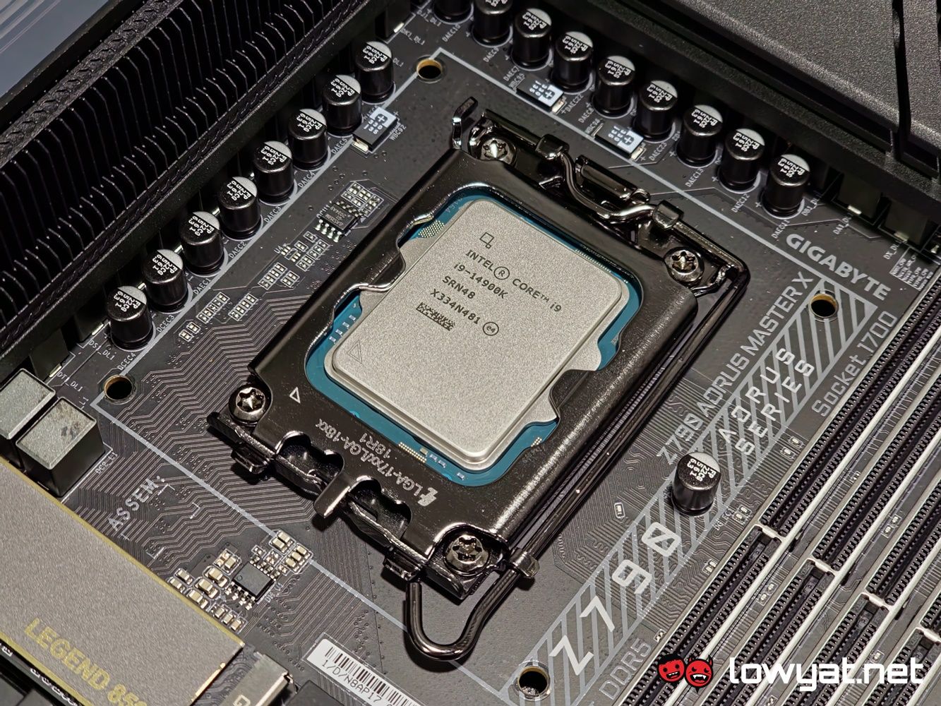 Intel's Core i9-14900K Delidded: 12C Temperature Reduction