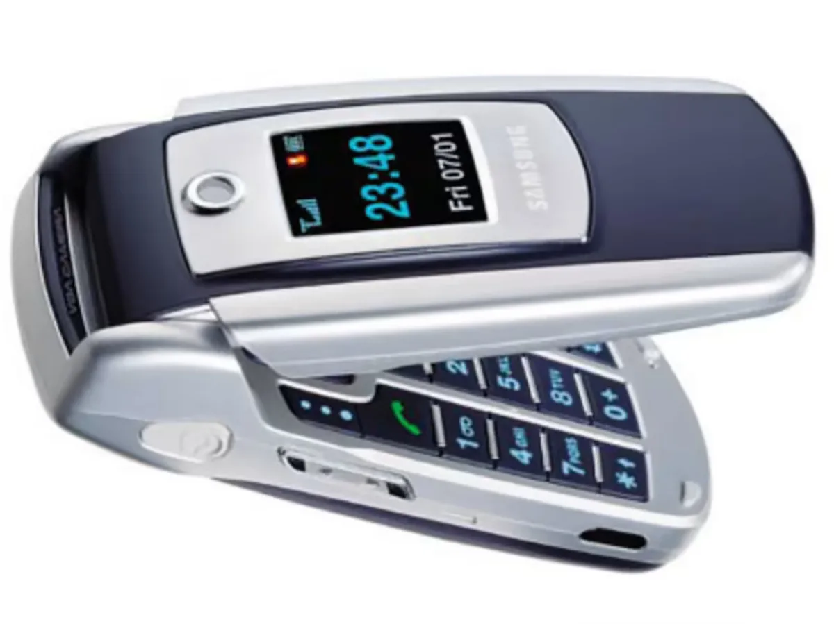 Samsung Galaxy Z Flip5 Retro