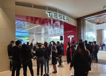 Tesla Experience Centre Pavilion Damansara Heights