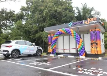 gentari ev charging station battery solar