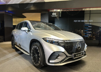 mercedes-benz eqs suv