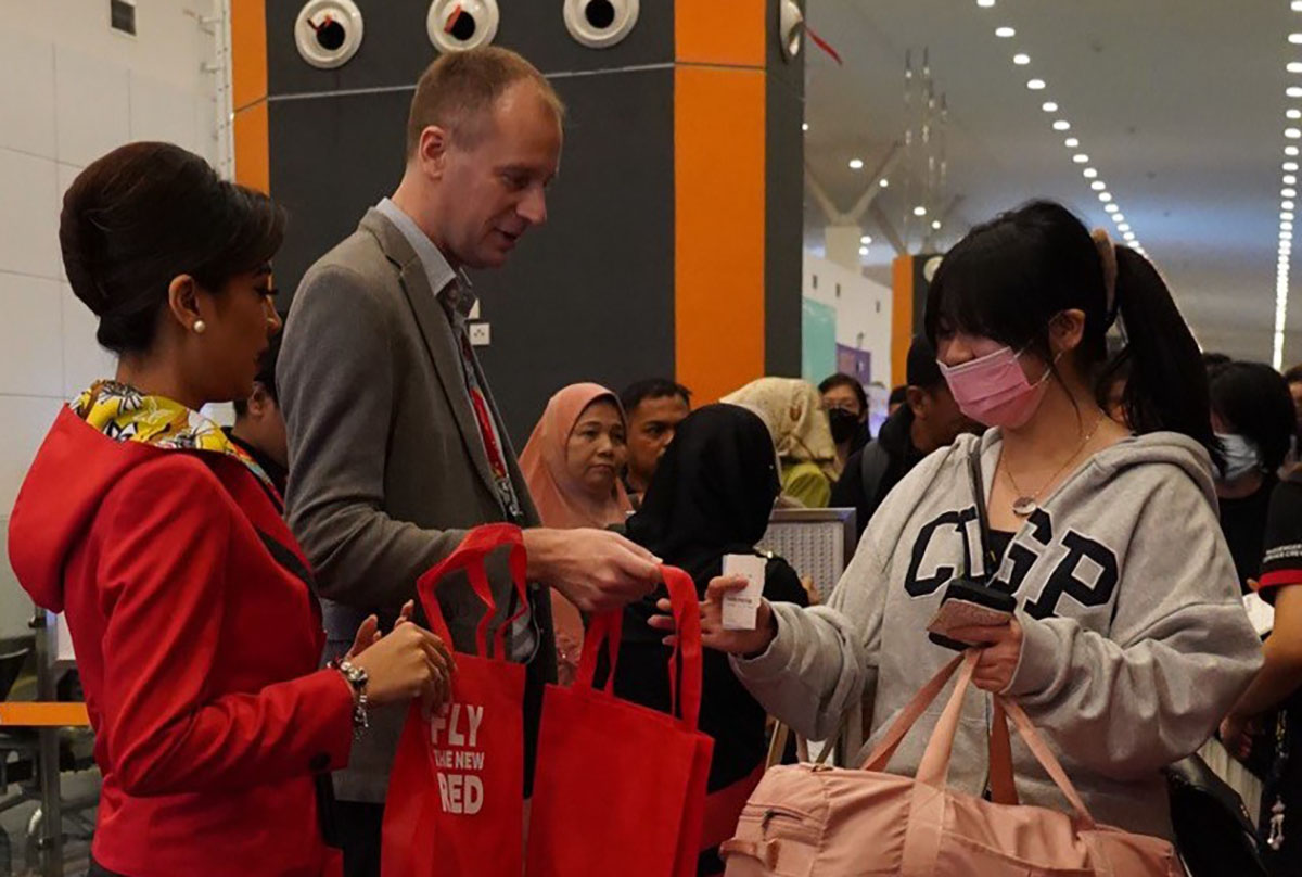 myairline interim ceo stuart cross reportedly resigns
