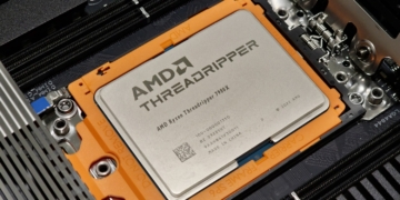 AMD Ryzen Threadripper 7980X Product Shot 1