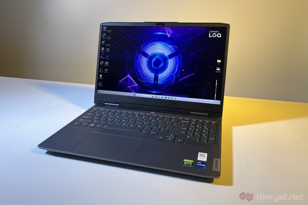 Lenovo LOQ 15IRH8 front