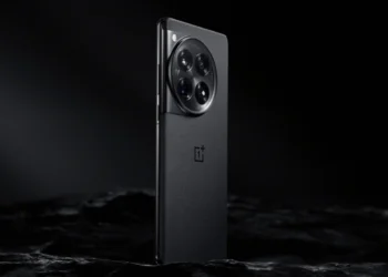 OnePlus 12 officially unveiled