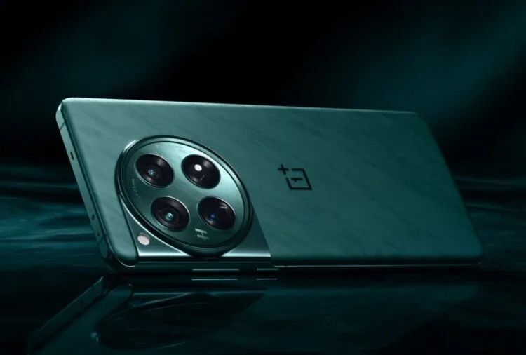 OnePlus 12 officially unveiled