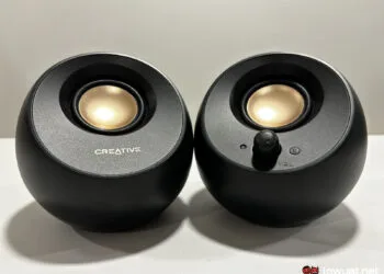 creative pebble v3