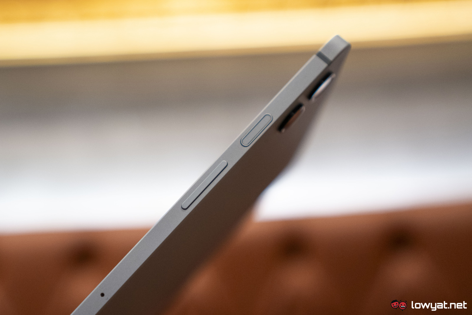 Samsung Galaxy Tab S9 FE Plus Lightning Review: Premium Feel, Mid