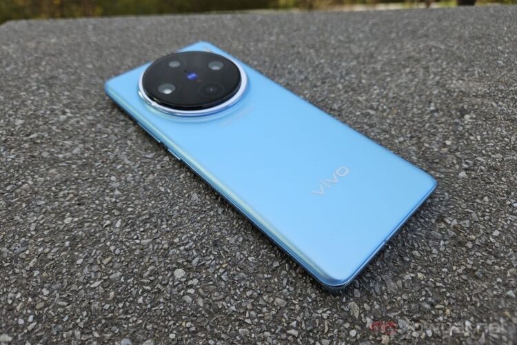 vivo X100 Pro back 2