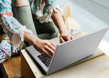 Acer Swift Go 14 lifestyle