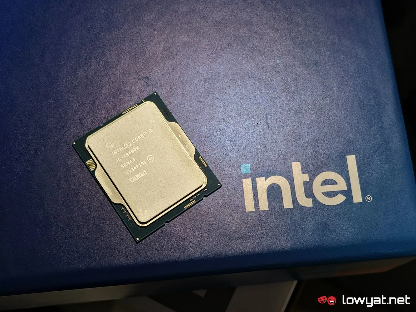 Intel Core i5 14600K product shot 2