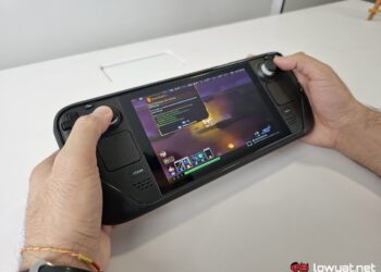 Lenovo-Legion-Go-Review-12-Steam-Deck-Comparison
