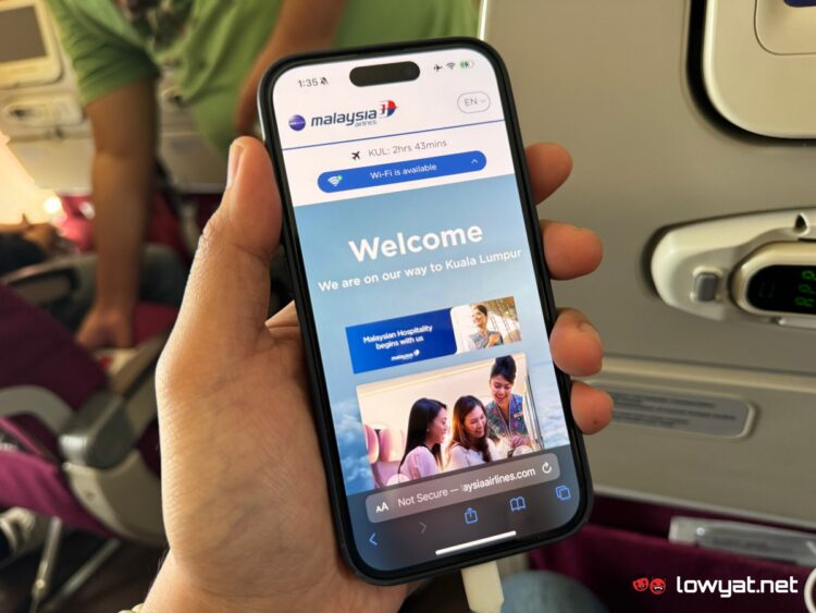 Malaysia Airlines in-flight WiFi hands on