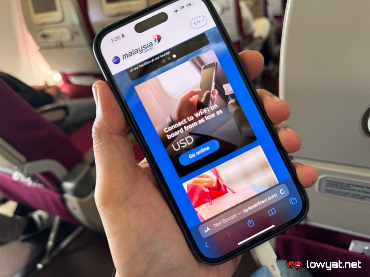 Malaysia Airlines in-flight WiFi hands on