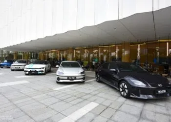 Myzeva EV drive cars