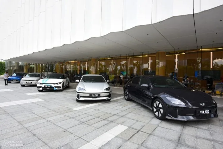 Myzeva EV drive cars