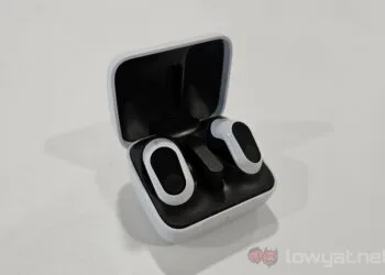 Sony Inzone Buds case open