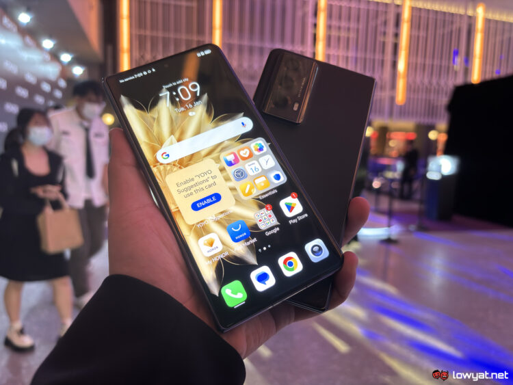 honor magic v2