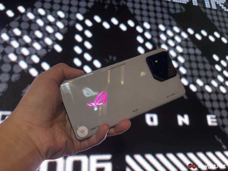 rog phone 8