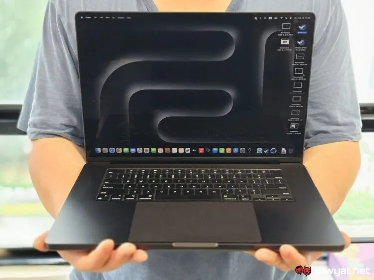 Apple-MacBook-Pro-16-M3-Max-1