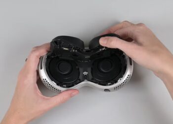Apple Vision Pro teardown 4