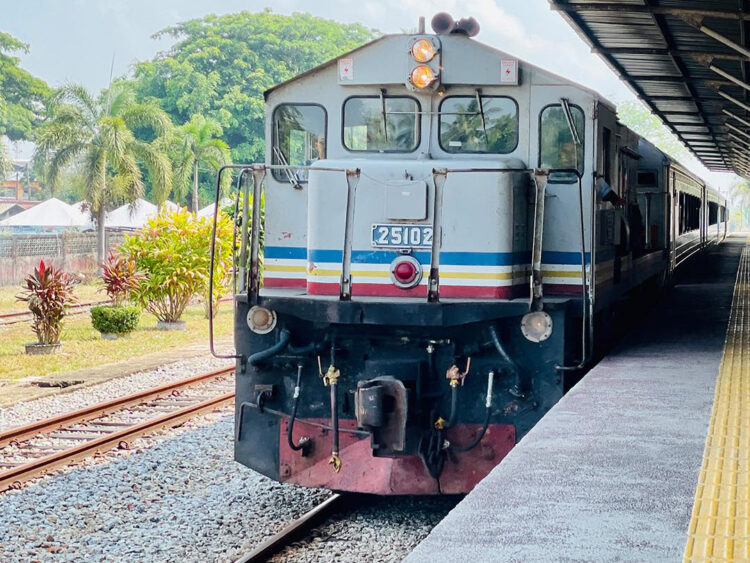 ktmb shuttle tebrau