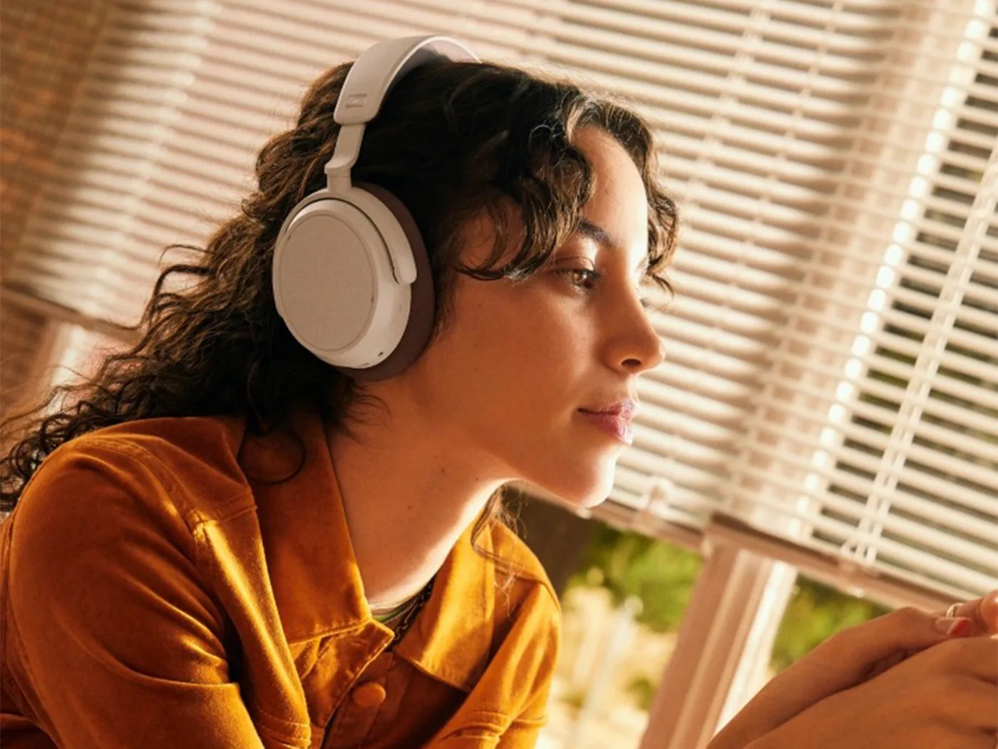 sennheiser accentum plus