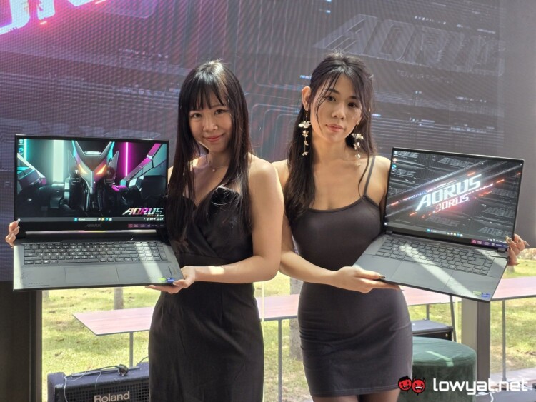 Gigabyte AORUS 16X 17X Models Posing