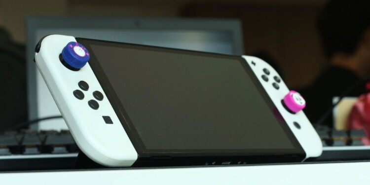 Nintendo Switch OLED.