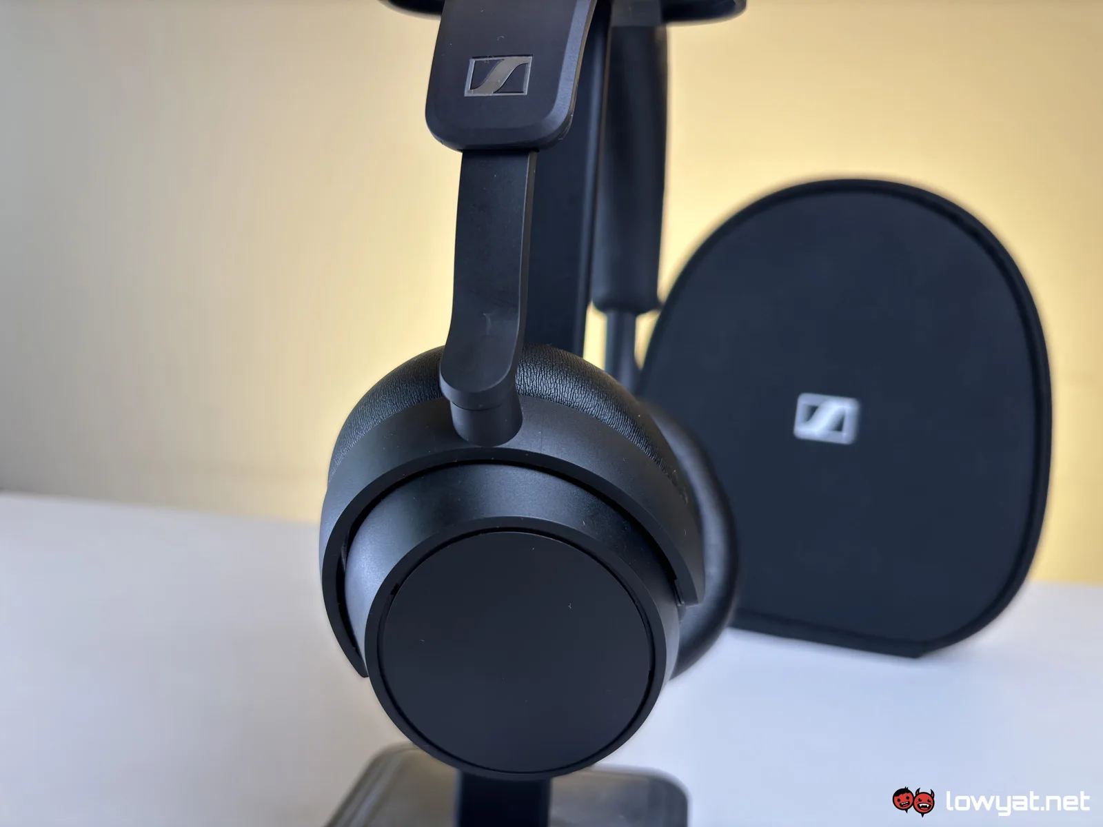 Sennheiser Accentum Plus