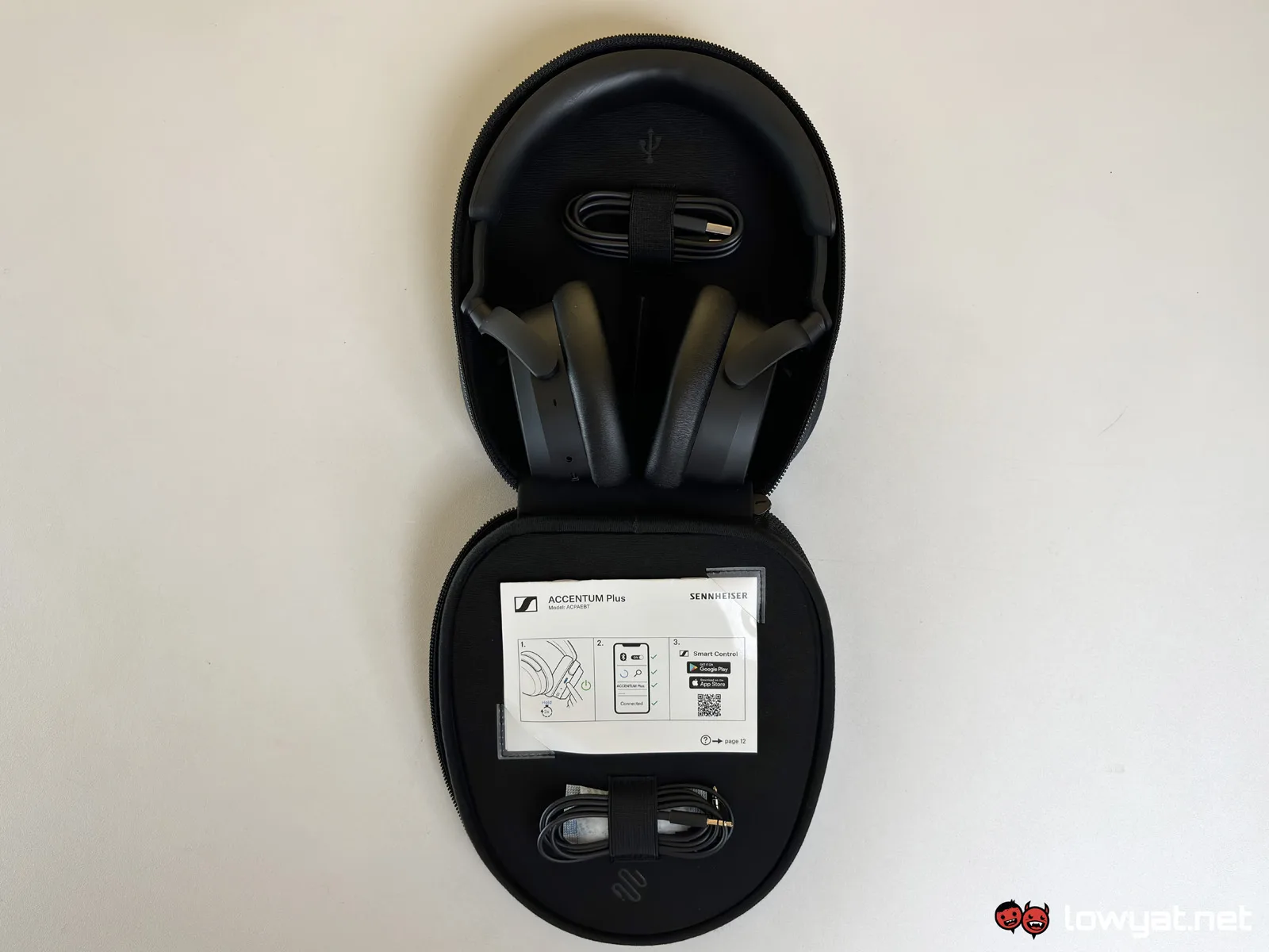 Sennheiser Accentum Plus