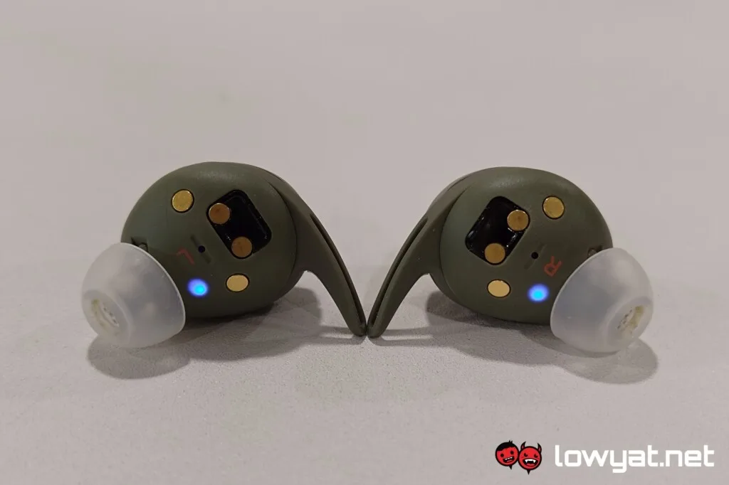 Sennheiser Momentum Sport sensors