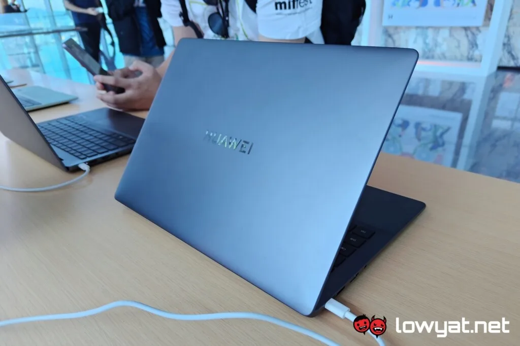 Huawei MateBook 14 back