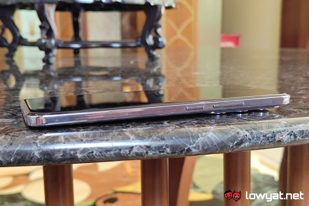 OPPO Reno12 Pro right buttons