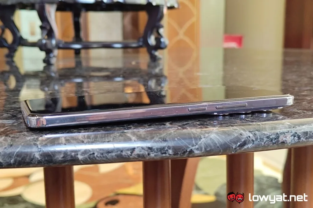 OPPO Reno12 Pro right buttons