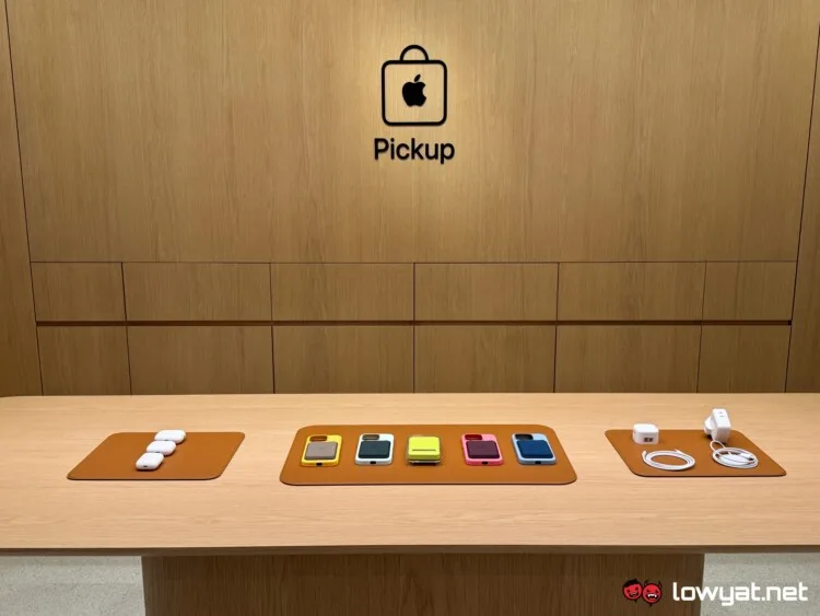 apple store trx interior