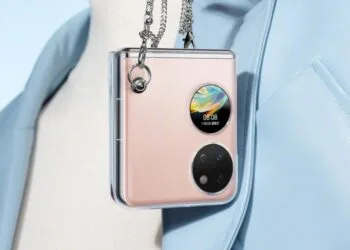 Huawei-Nova-Flip-1