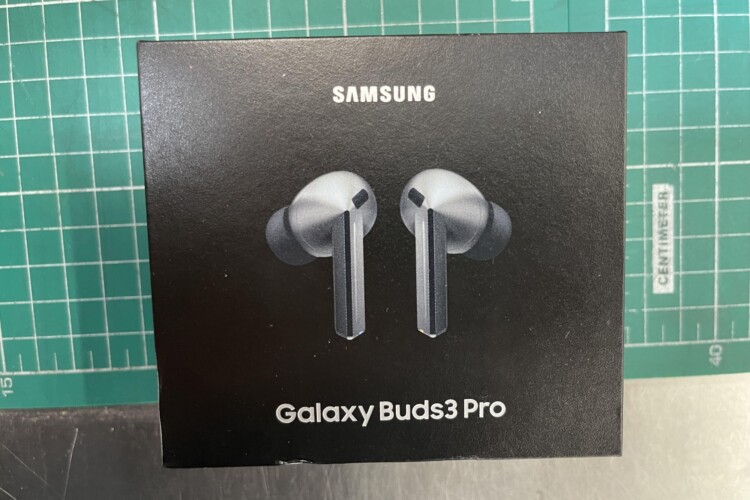 Samsung Galaxy Buds3 Pro retail box