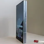 Samsung Galaxy Z Fold6 buttons folded