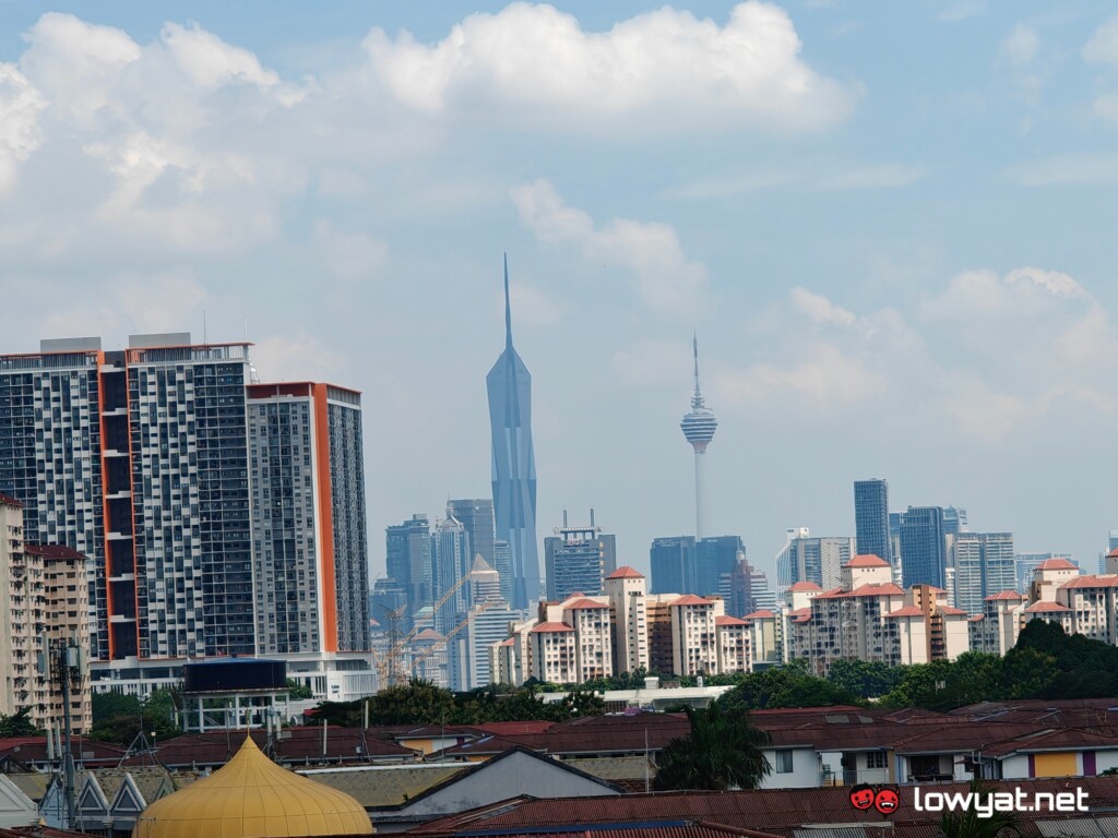 realme GT 6 review