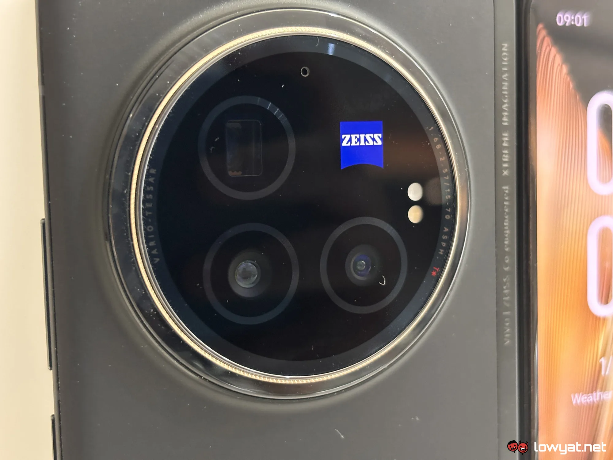 vivo X Fold3 Pro