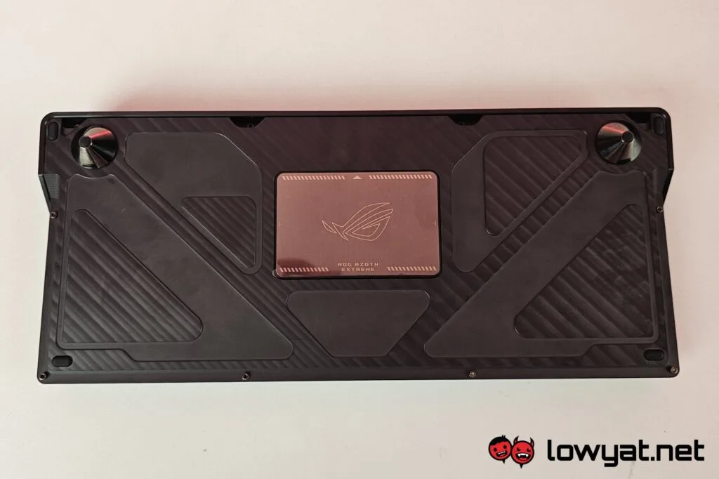 ASUS ROG Azoth Extreme back plate