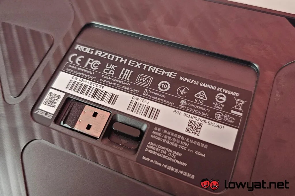 ASUS ROG Azoth Extreme gasket w dongle