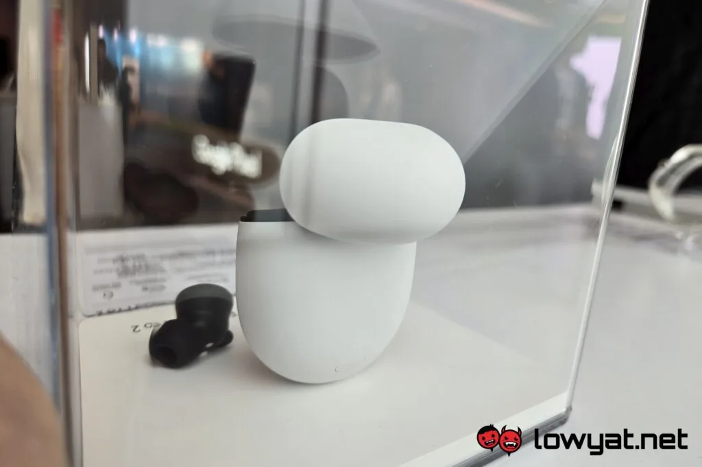Google Pixel Buds Pro 2 back