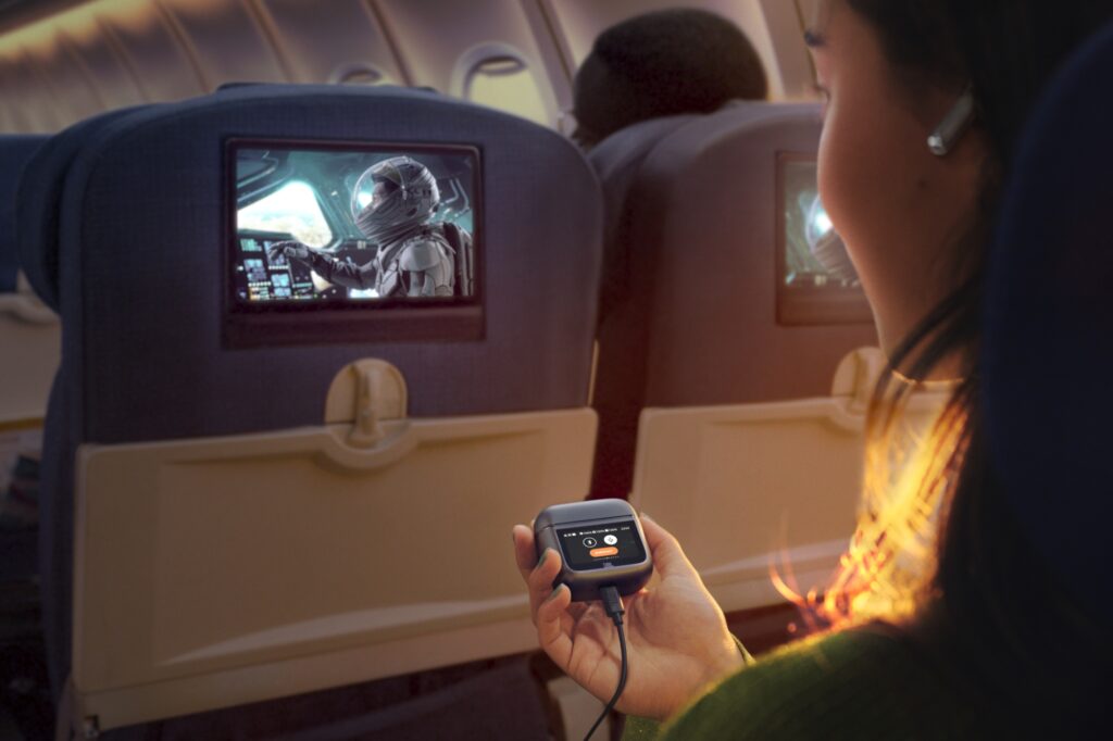 JBL Tour Pro 3 in-flight