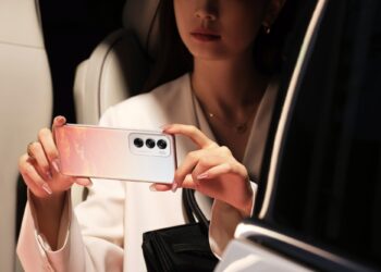 OPPO Reno12 Sunset Pink