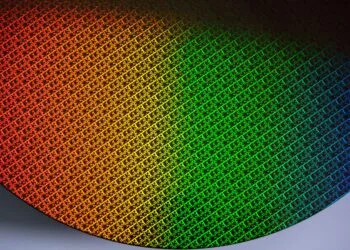intel-18a-wafer-2