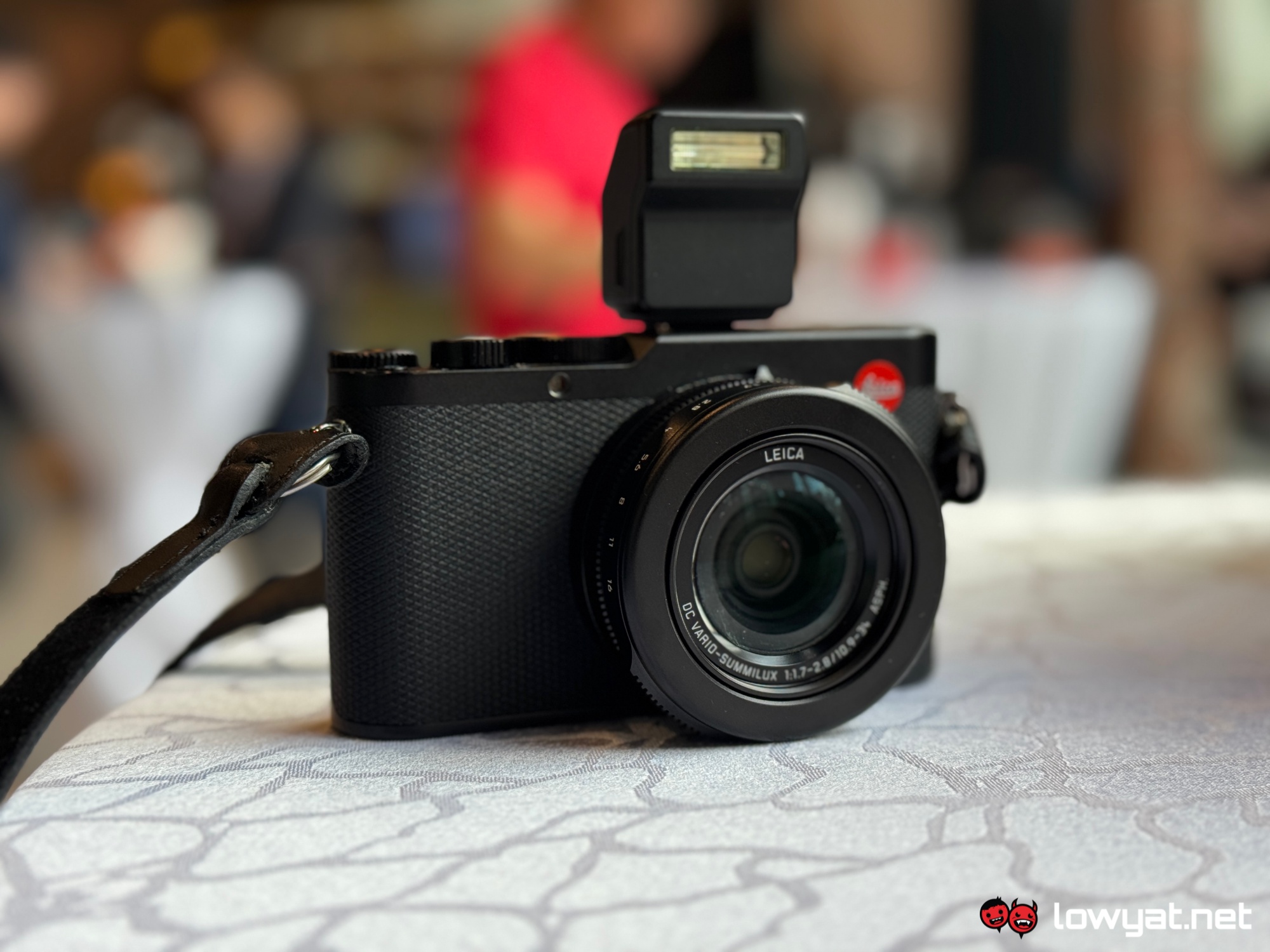 leica d-lux 8 hands on